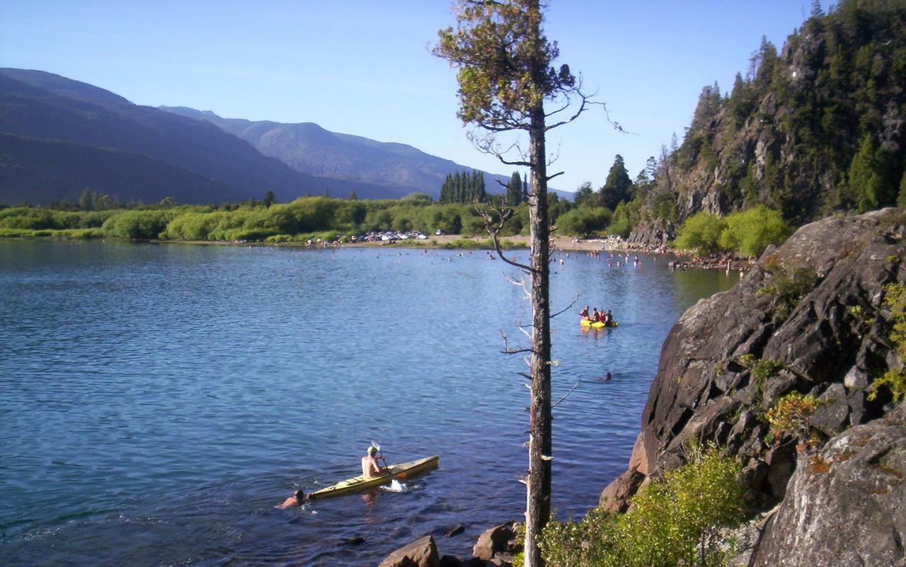 Complejo Turistico Sol De Puelo Hotel Lago Puelo Kültér fotó